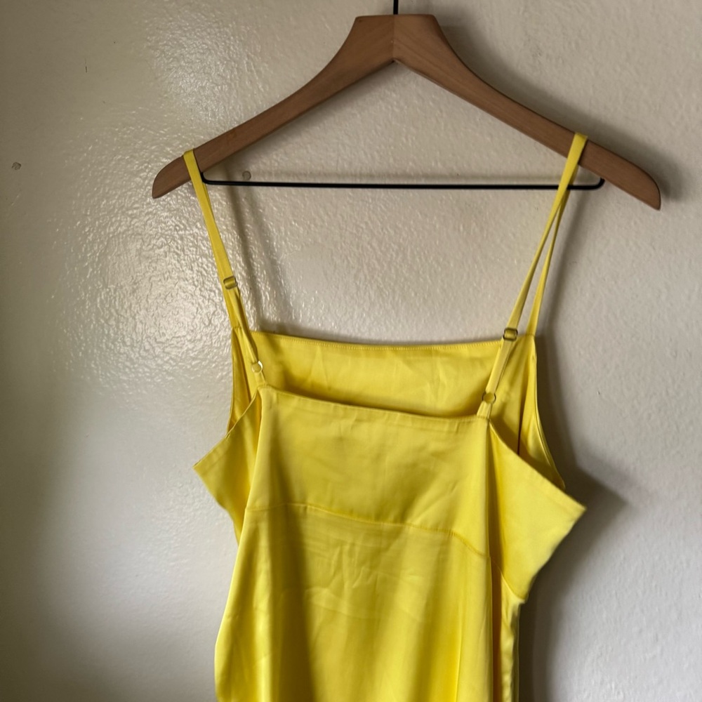 Lulus | Bonafide Babe Yellow Satin Sleeveless Ruched Midi Dress - Picture 6 of 8